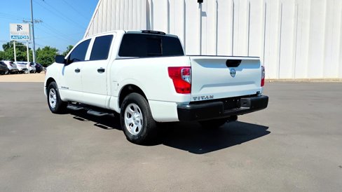 Used 2021 Nissan Titan S w/ S Utility Package image 5