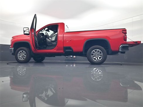 Used 2024 Chevrolet Silverado 3500 LT w/ Convenience Package image 32