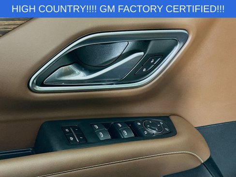 Used 2023 Chevrolet Suburban High Country image 18