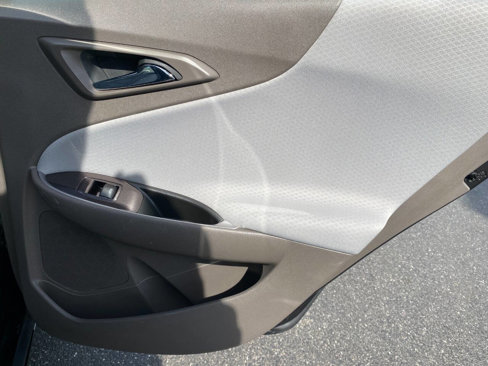 Used 2018 Chevrolet Malibu LS image 27