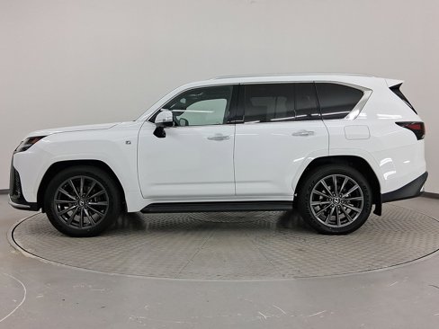 New 2025 Lexus LX 600 F Sport image 2