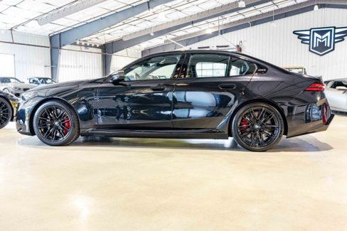 Used 2025 BMW M5 w/ Carbon Package image 8