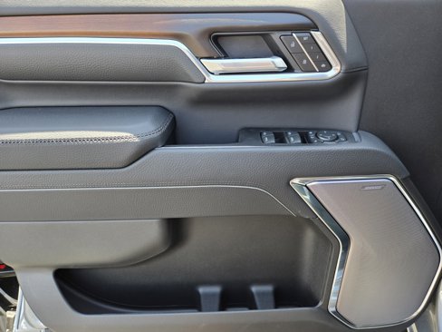 New 2025 GMC Sierra 2500 Denali w/ Denali Reserve Package image 10