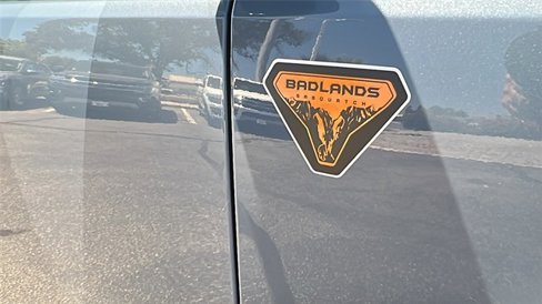 New 2025 Ford Bronco Badlands image 9