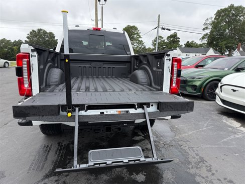 New 2026 Ford F350 Lariat image 26