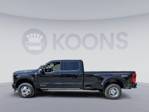 New 2026 Ford F350 Platinum image 2