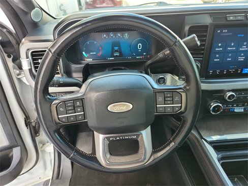 Used 2024 Ford F250 Platinum image 31