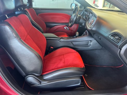 Used 2021 Dodge Challenger R/T w/ Plus Package image 26