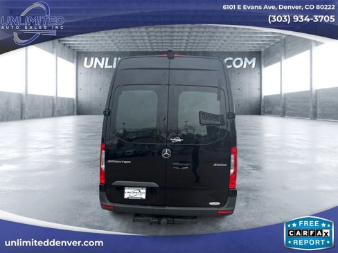 Used 2024 Mercedes-Benz Sprinter 2500 w/ Acoustic Package image 4