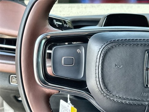 New 2025 Lincoln Navigator Reserve image 28