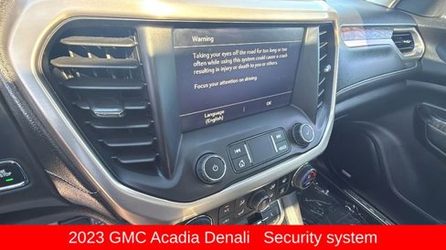 Used 2023 GMC Acadia Denali w/ Black Diamond Edition image 15