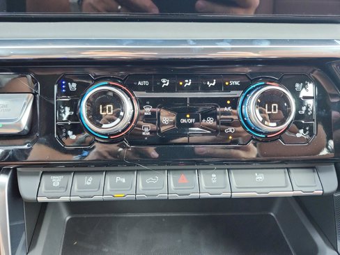 New 2026 GMC Sierra 3500 Denali Ultimate image 18