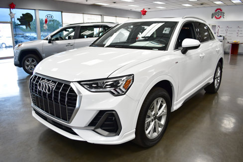 Used 2025 Audi Q3 2.0T Premium image 4