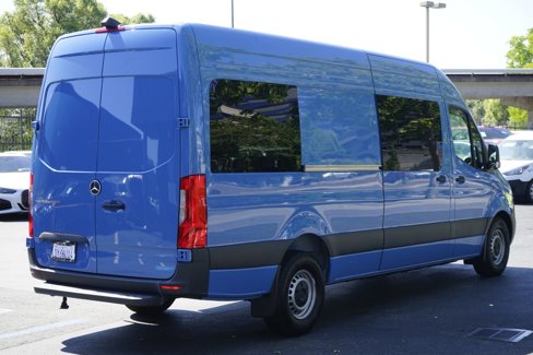 Used 2024 Mercedes-Benz eSprinter 170 Cargo image 7