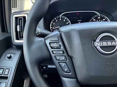 Certified 2025 Nissan Frontier SV image 22