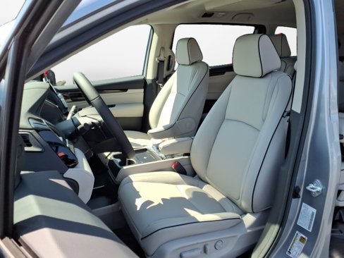 New 2026 Honda Odyssey Touring image 7
