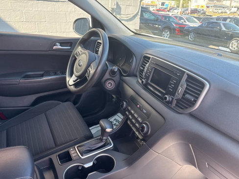 Used 2017 Kia Sportage LX w/ LX Popular Package image 32