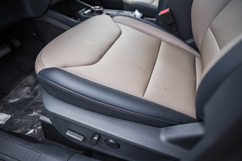 New 2025 Ford Maverick Lariat w/ 4K Tow Package image 19