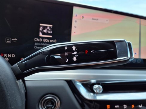 Used 2025 Cadillac Lyriq Sport image 28