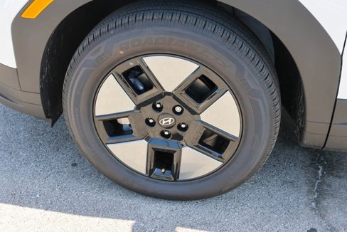 New 2026 Hyundai Santa Fe SE image 5