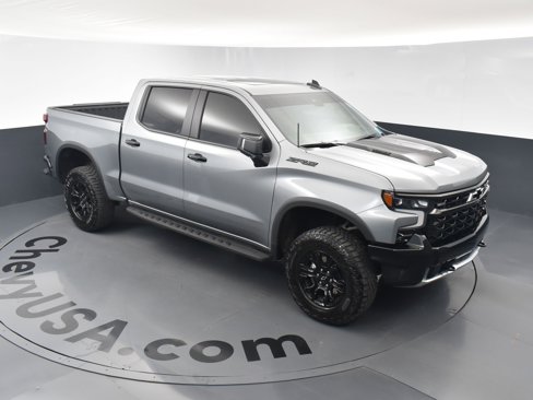 Used 2024 Chevrolet Silverado 1500 ZR2 w/ Technology Package image 36