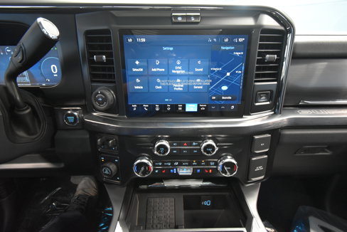 New 2025 Ford F250 Lariat w/ Lariat Ultimate Package image 17