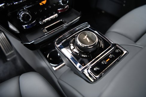 Certified 2022 Rolls-Royce Phantom Sedan image 18