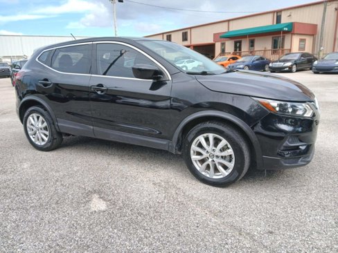 Used 2021 Nissan Rogue Sport S image 3
