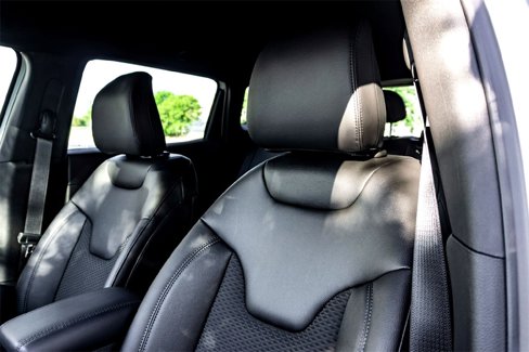 New 2026 Jeep Compass Latitude image 10