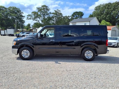 Used 2018 Nissan NV 3500 SL image 4