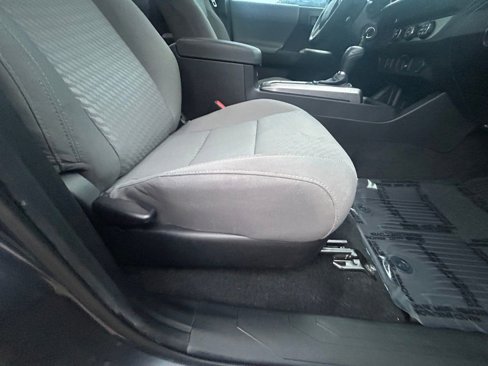 Used 2022 Toyota Tacoma SR5 image 22