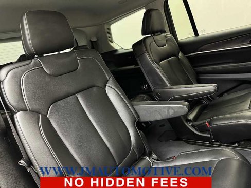 Used 2023 Jeep Grand Cherokee L Limited image 22