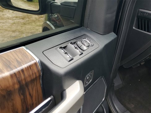 Used 2020 Ford F150 Lariat w/ Equipment Group 502A Luxury image 11