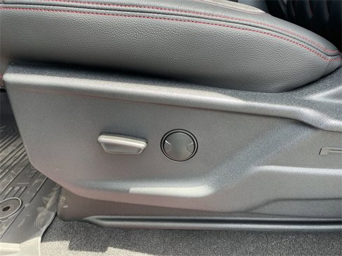 New 2025 Ford F250 XLT w/ Black Appearance Package image 19