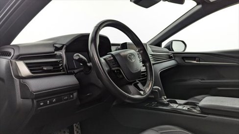 Used 2025 Toyota Camry SE image 24