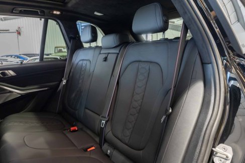 Used 2024 BMW X5 M Competition w/ Executive Package image 16