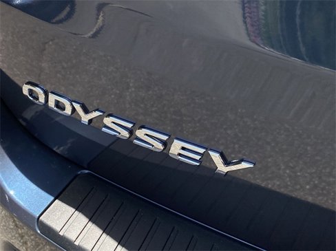 New 2026 Honda Odyssey Touring image 8