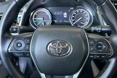 Used 2019 Toyota Camry XLE image 22