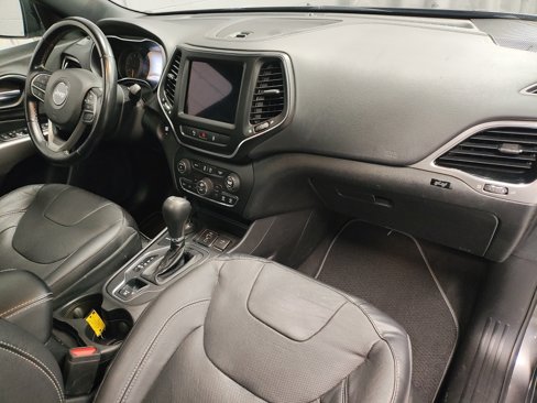 Used 2021 Jeep Cherokee Latitude Lux 80th Anniv w/ Quick Order Package 26U 80TH image 8