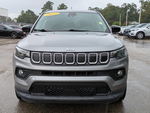 Used 2022 Jeep Compass Latitude image 9
