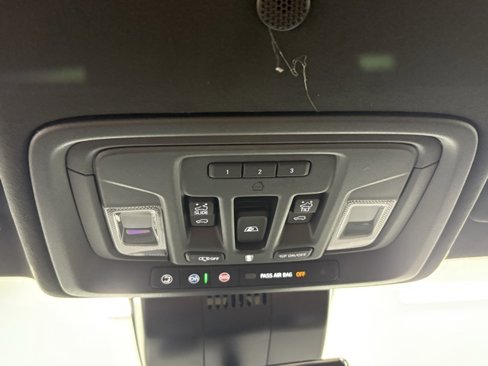 New 2025 GMC Sierra 1500 Denali Ultimate image 32