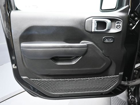 Used 2024 Jeep Wrangler Sport S image 9