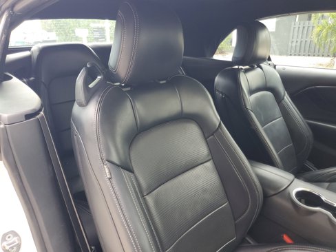 Used 2024 Ford Mustang Premium image 9