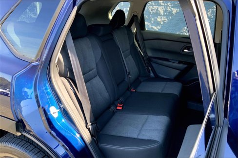 Certified 2025 Nissan Rogue SV image 19
