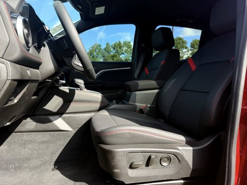 New 2025 Chevrolet Colorado Z71 w/ Technology Package image 11