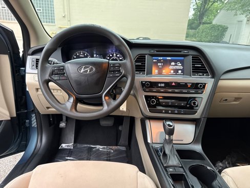 Used 2017 Hyundai Sonata SE image 10