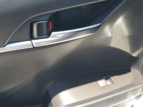 Used 2023 Toyota Camry SE image 44