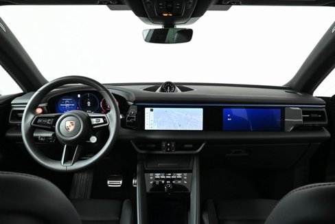 Used 2025 Porsche Macan 4S Electric image 19