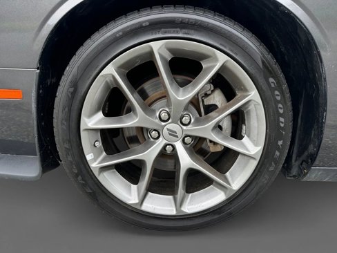 Used 2022 Dodge Challenger GT image 19