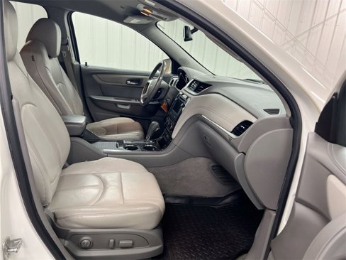 Used 2014 Chevrolet Traverse LT image 21